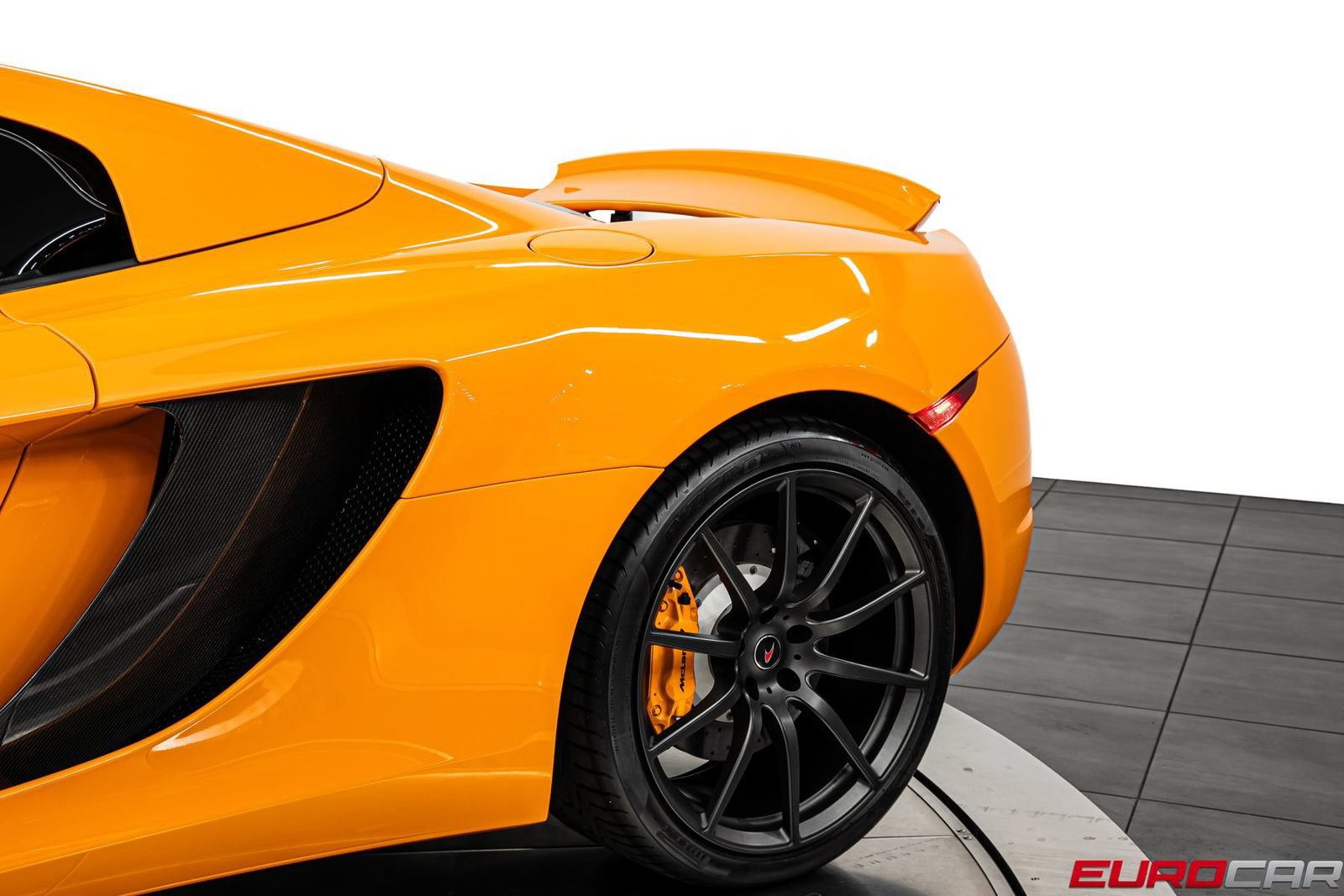 Used 2013 McLaren MP4-12C Spider RWD image 20