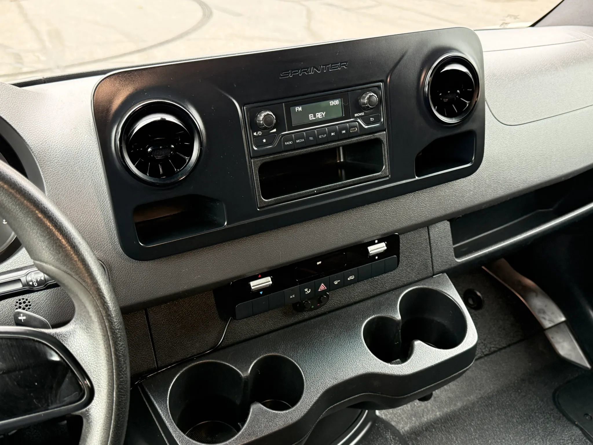 Used 2019 Mercedes-Benz Sprinter 144 image 17