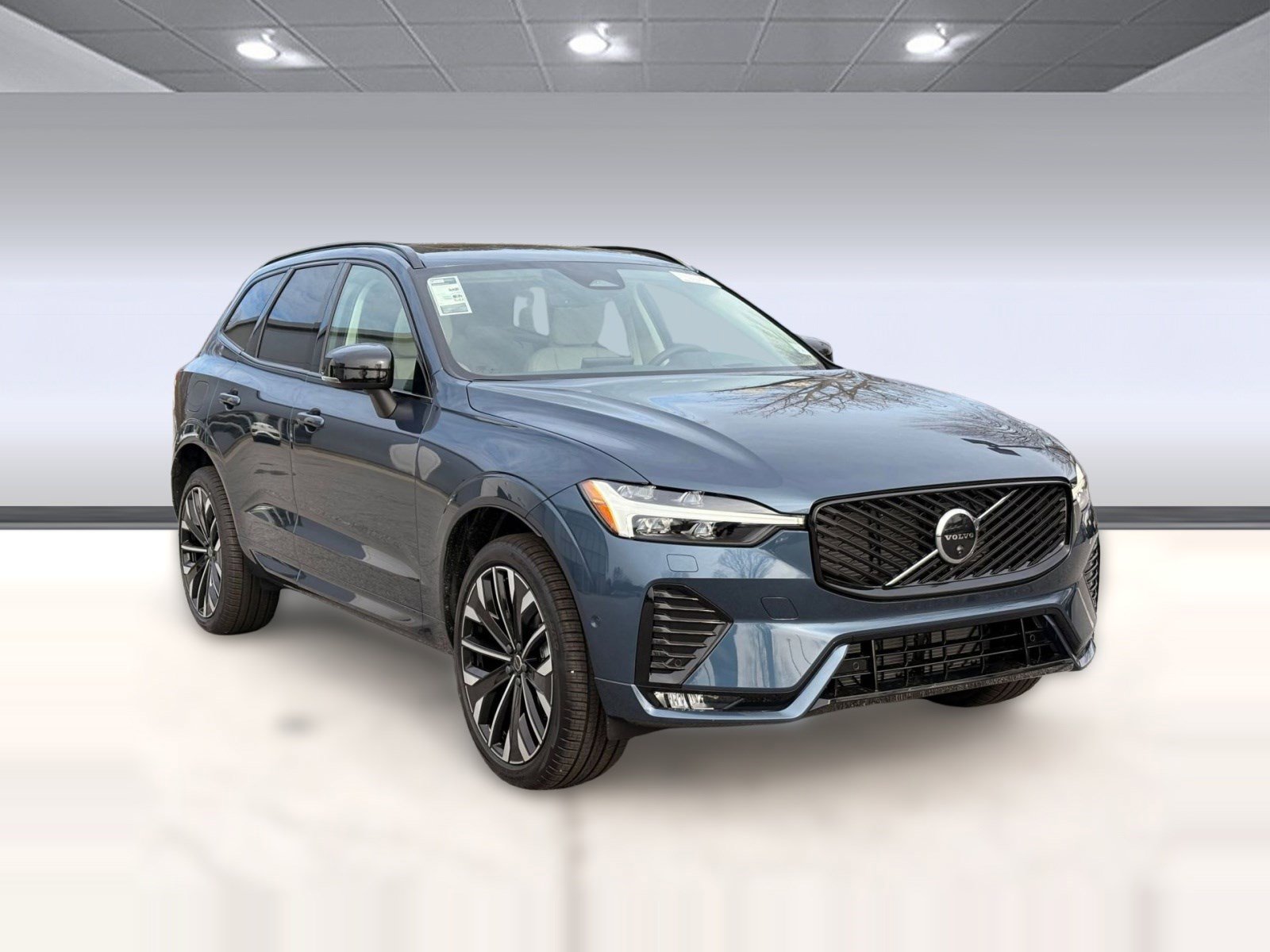 New 2026 Volvo XC60 B5 Ultra w/ Protection Package Premier image 7