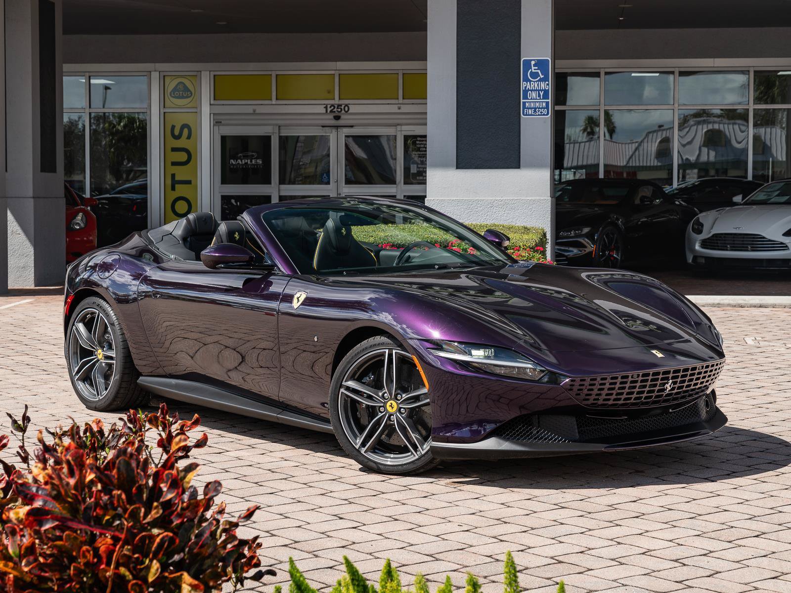 Used 2025 Ferrari Roma Spider RWD image 3