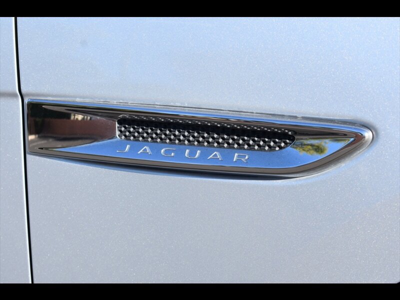 Used 2019 Jaguar F-PACE Premium AWD/4WD image 53
