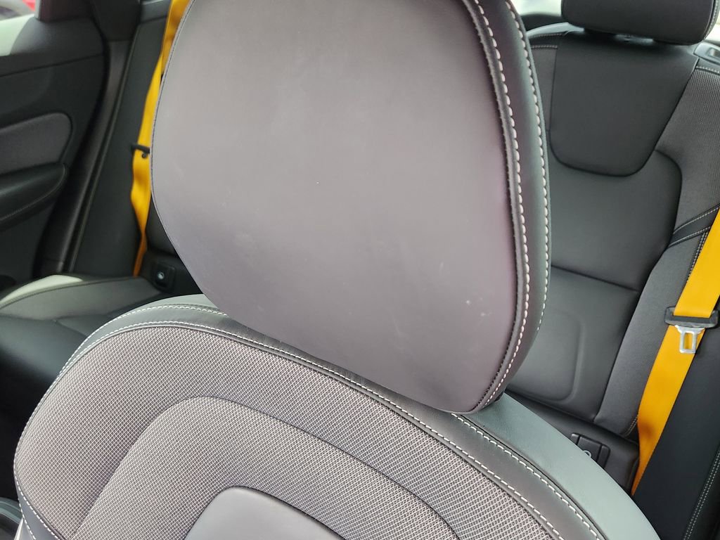 Used 2024 Volvo XC60 T8 Polestar AWD/4WD image 6