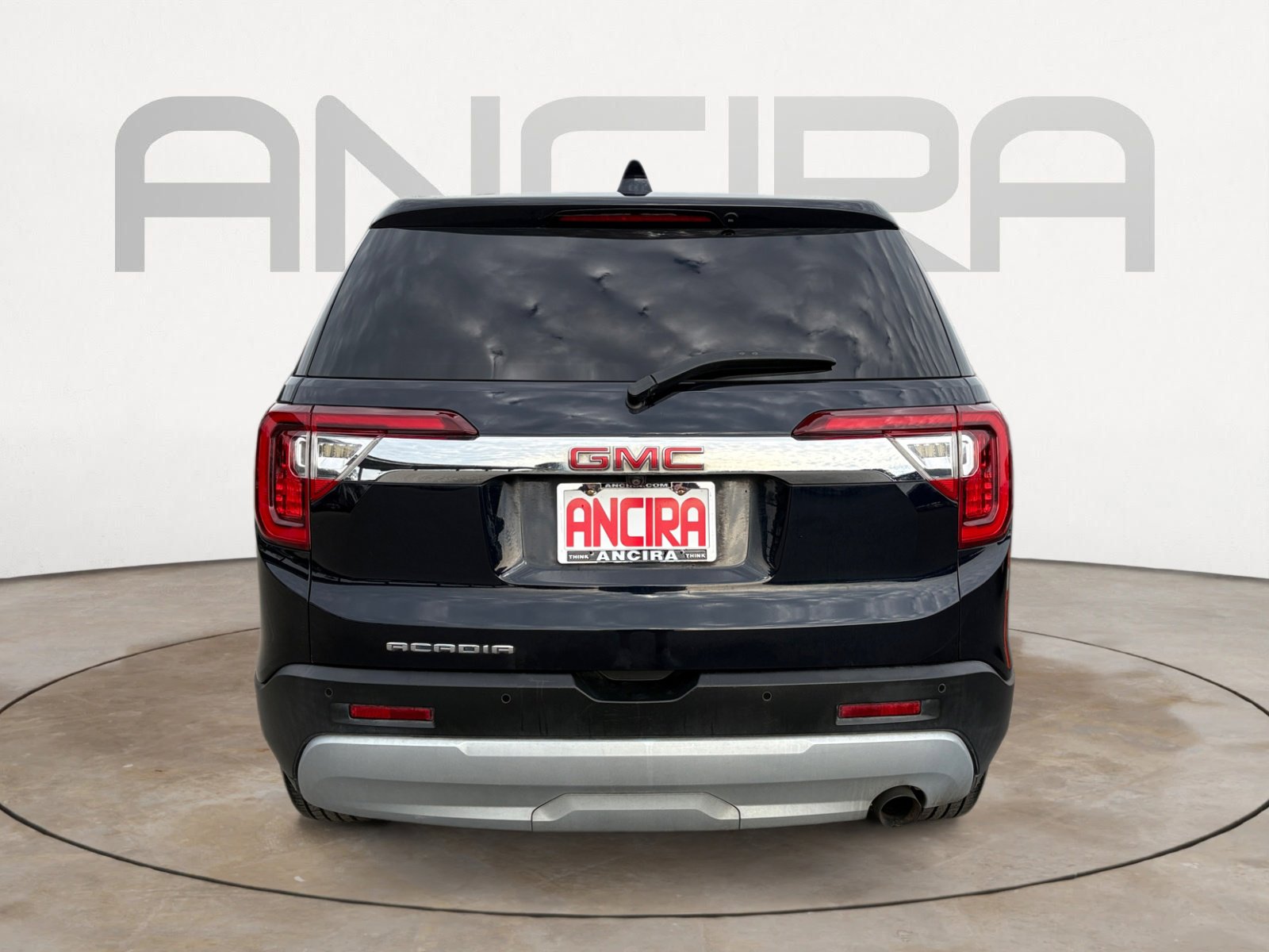 Used 2021 GMC Acadia SLE image 10