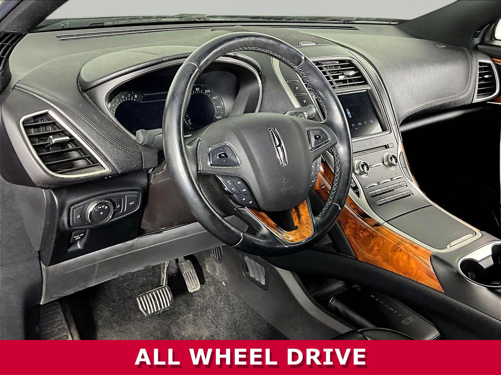Used 2018 Lincoln MKX Select w/ Select Plus Package AWD/4WD image 17