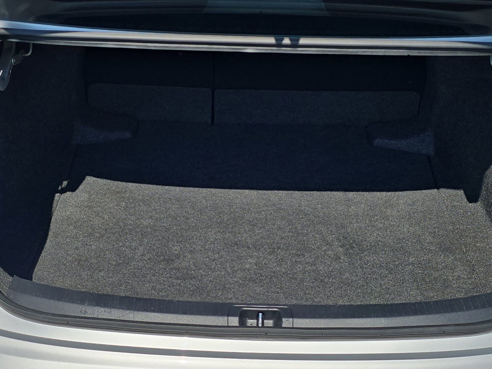 Used 2025 Toyota Corolla LE FWD image 12