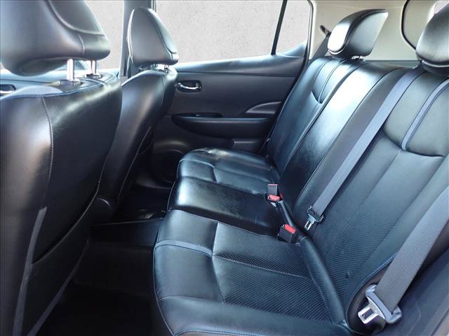 Used 2018 Nissan Leaf SL w/ SL Technology Package FWD image 8
