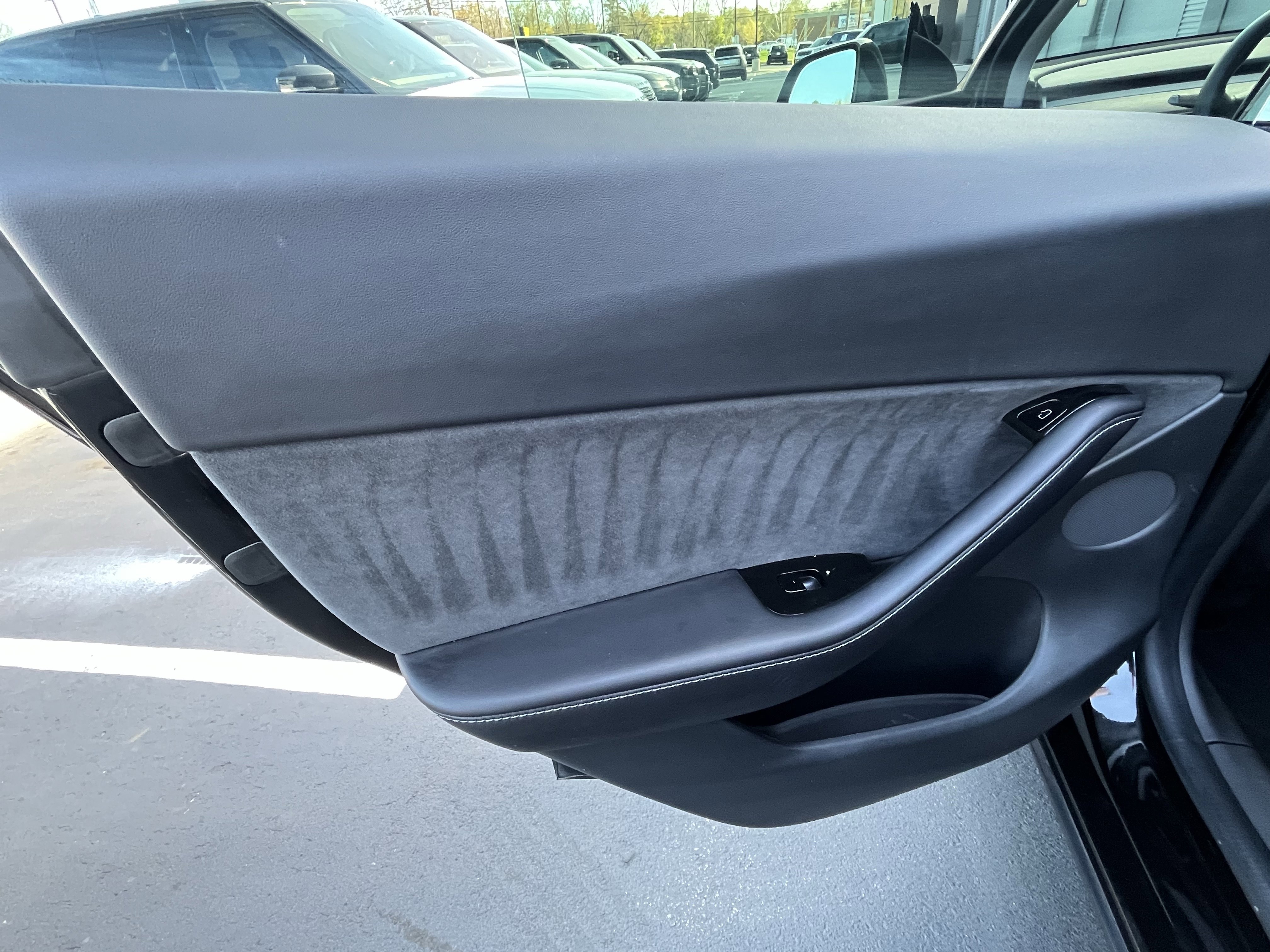 Used 2021 Tesla Model Y Long Range image 25