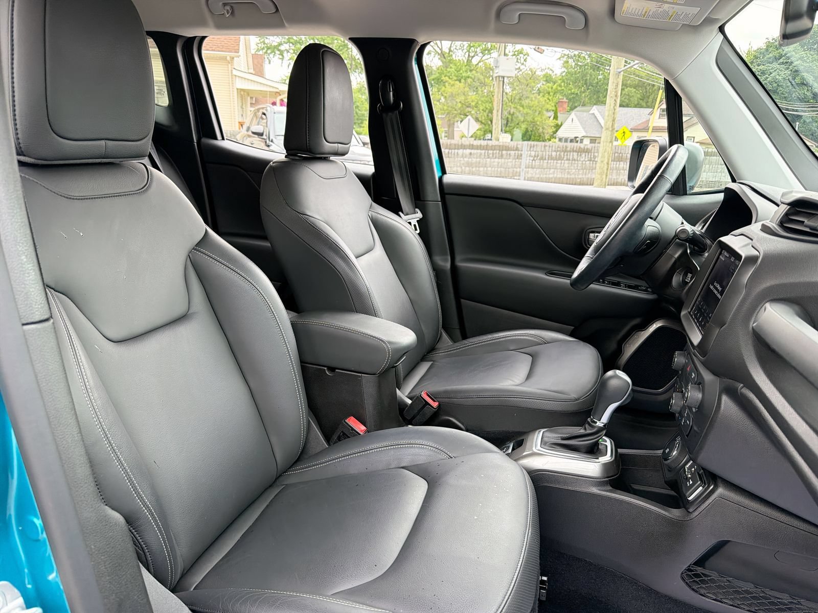 Used 2021 Jeep Renegade Limited AWD/4WD image 25