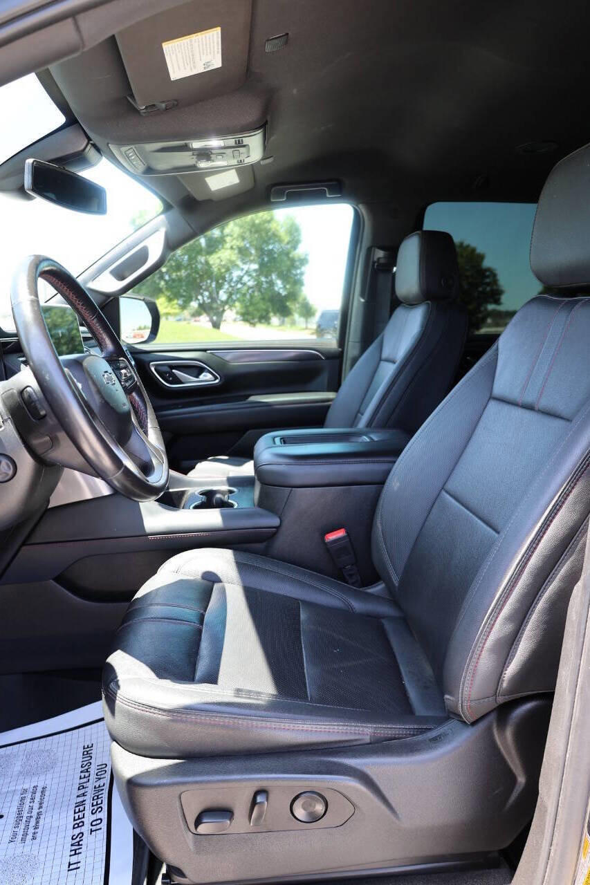 Used 2022 Chevrolet Tahoe RST w/ Luxury Package image 13