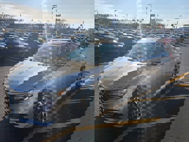 Used 2021 Honda Accord EX-L image 2