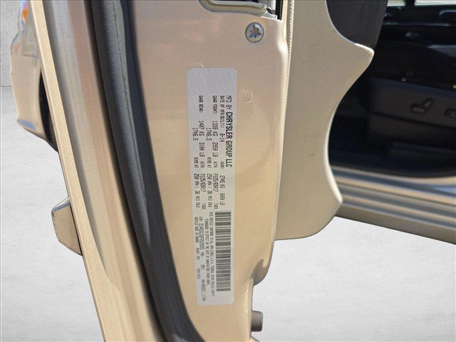 Used 2015 Dodge Grand Caravan SXT w/ Rear Park Assist Package FWD image 23