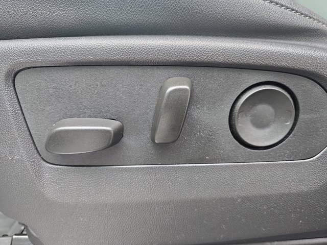 Used 2024 GMC Sierra 1500 SLT w/ SLT Convenience Package image 29