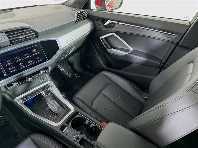 Certified 2023 Audi Q3 2.0T Premium Plus w/ Premium Plus Package image 21