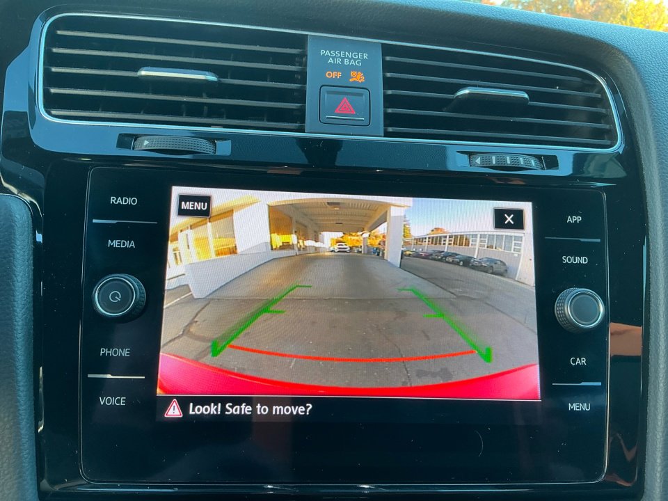 Used 2018 Volkswagen GTI SE w/ SE Leather Package image 21