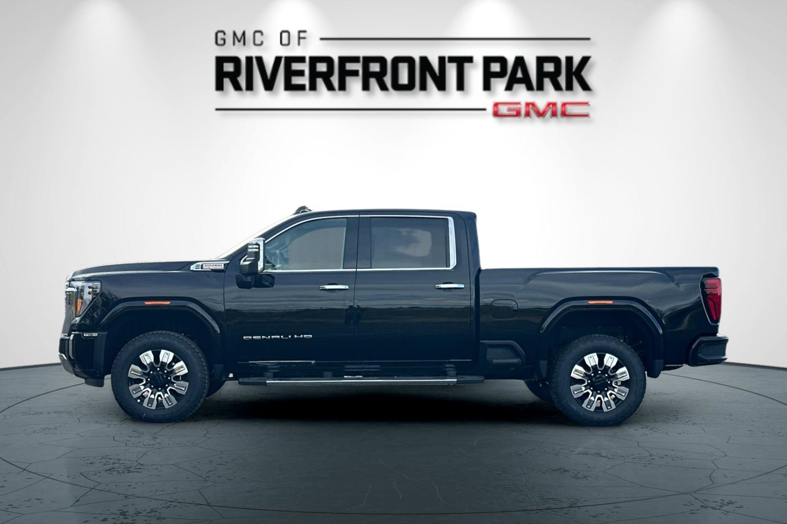 New 2026 GMC Sierra 2500 Denali w/ Denali Reserve Package image 6