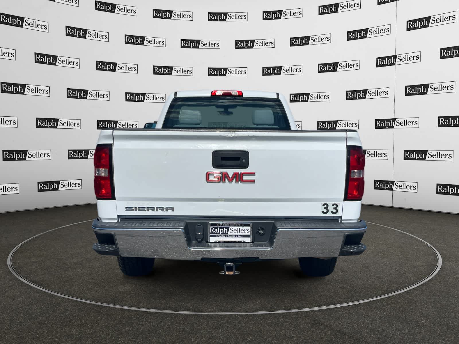 Used 2016 GMC Sierra 1500 2WD Regular Cab image 4
