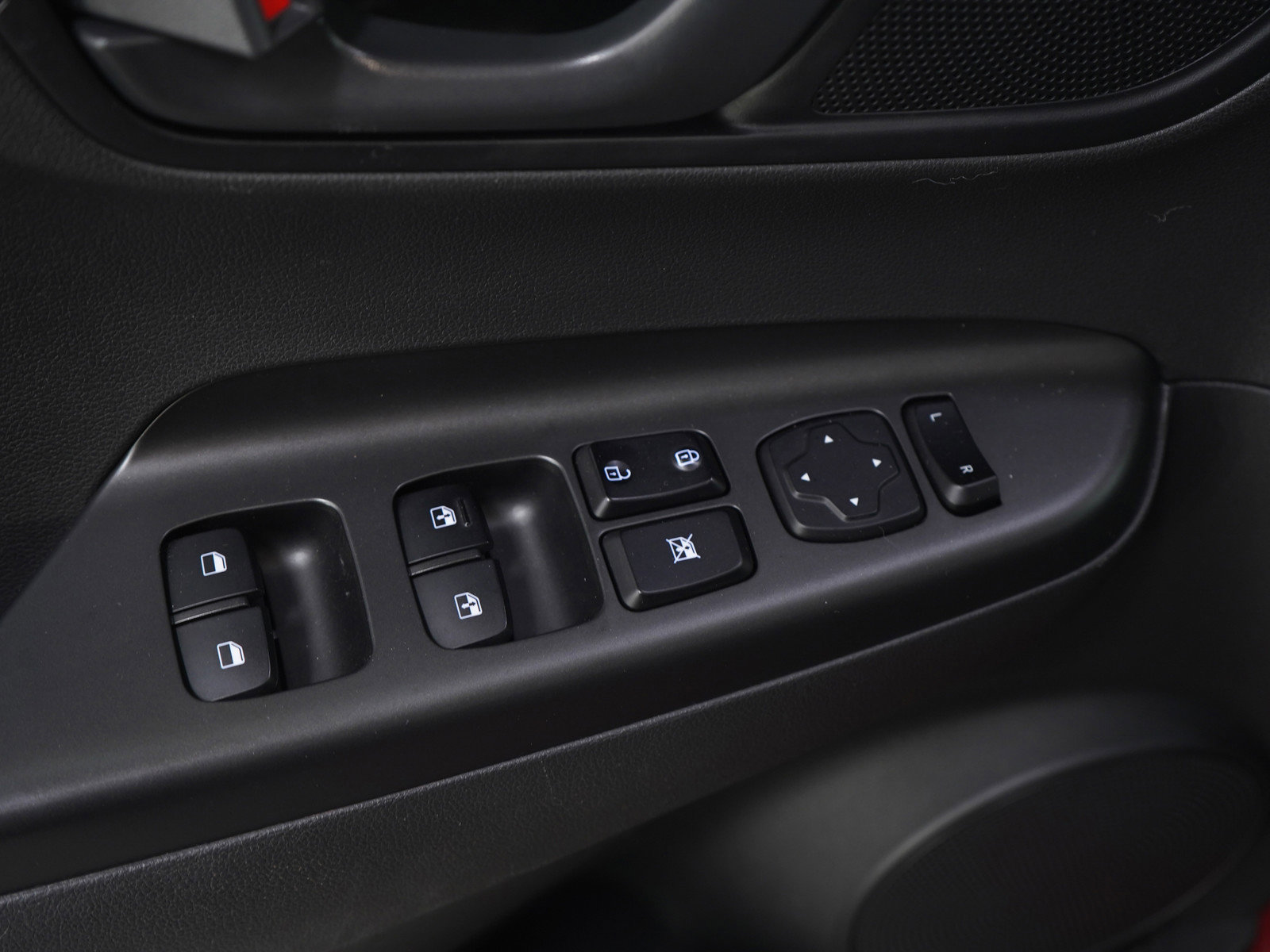 Used 2021 Hyundai Kona SEL w/ Cargo Package image 21