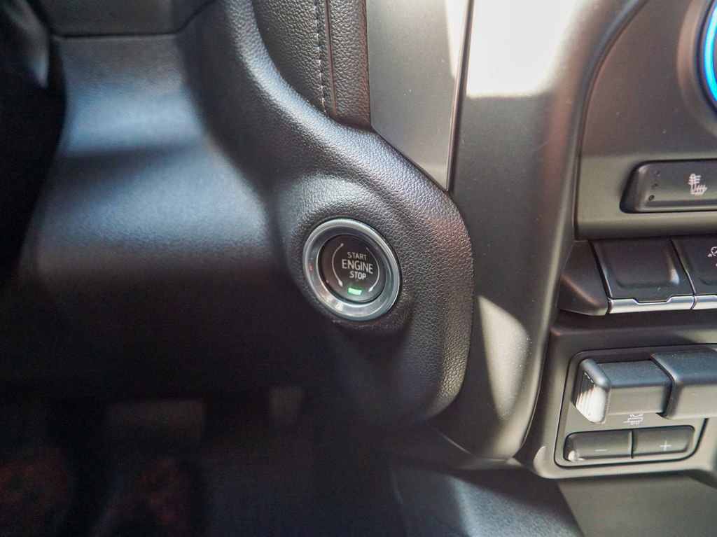 Used 2020 Chevrolet Silverado 1500 RST image 26