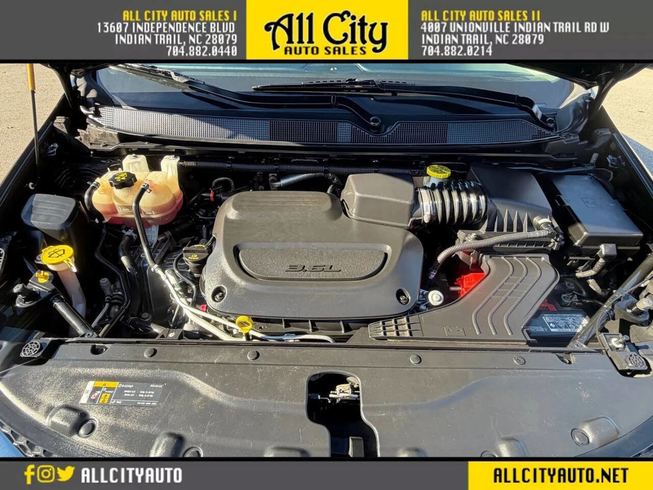 Used 2020 Chrysler Voyager Lxi FWD image 42