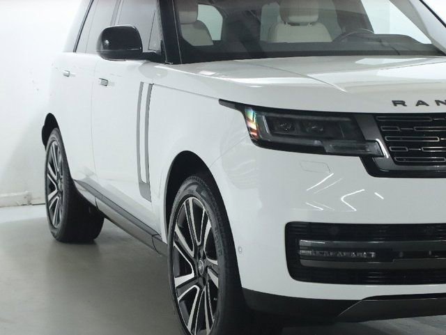 Certified 2023 Land Rover Range Rover SE AWD/4WD image 12