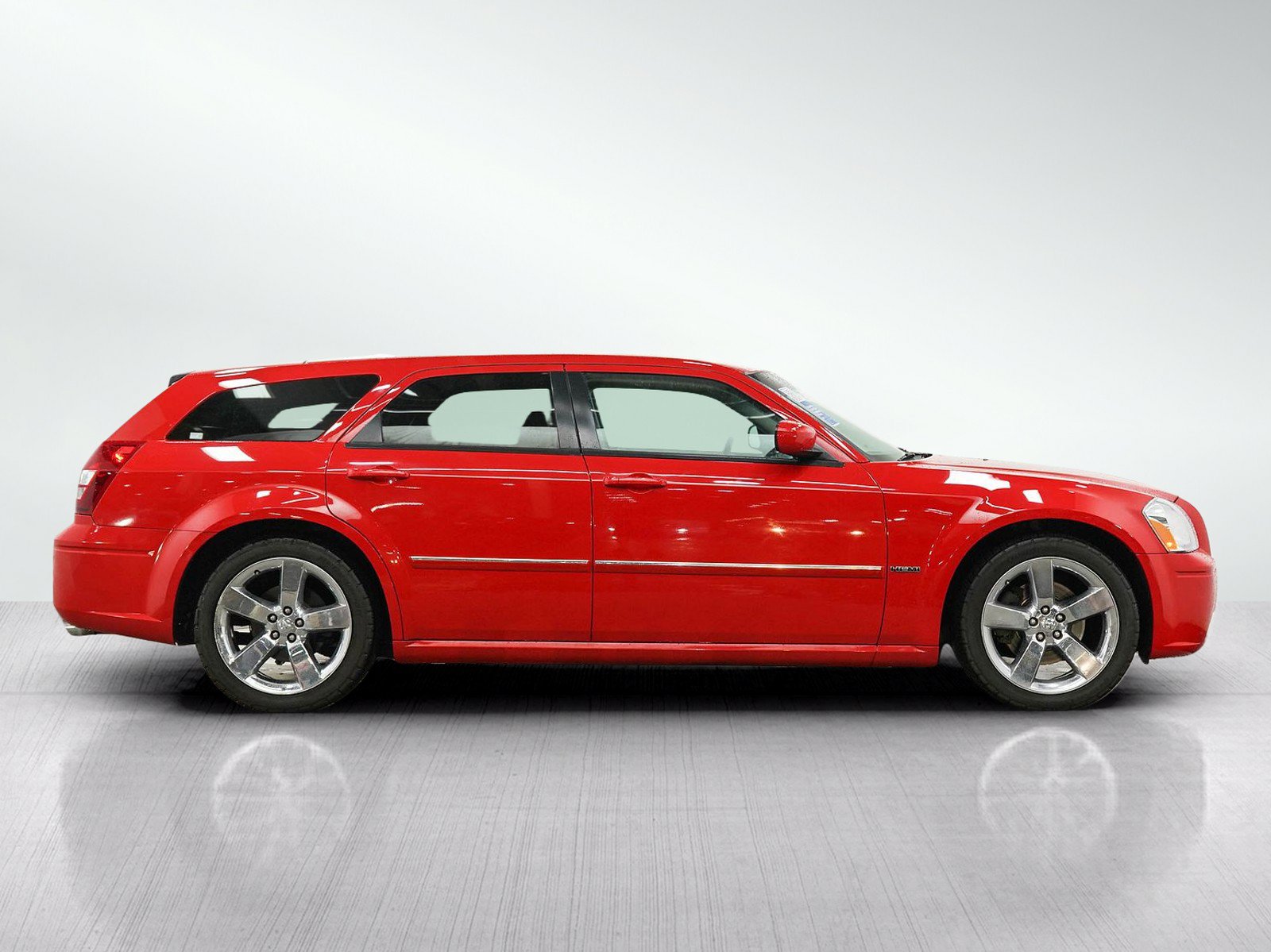 Used 2007 Dodge Magnum R/T w/ Road/Track Performance Group RWD image 6