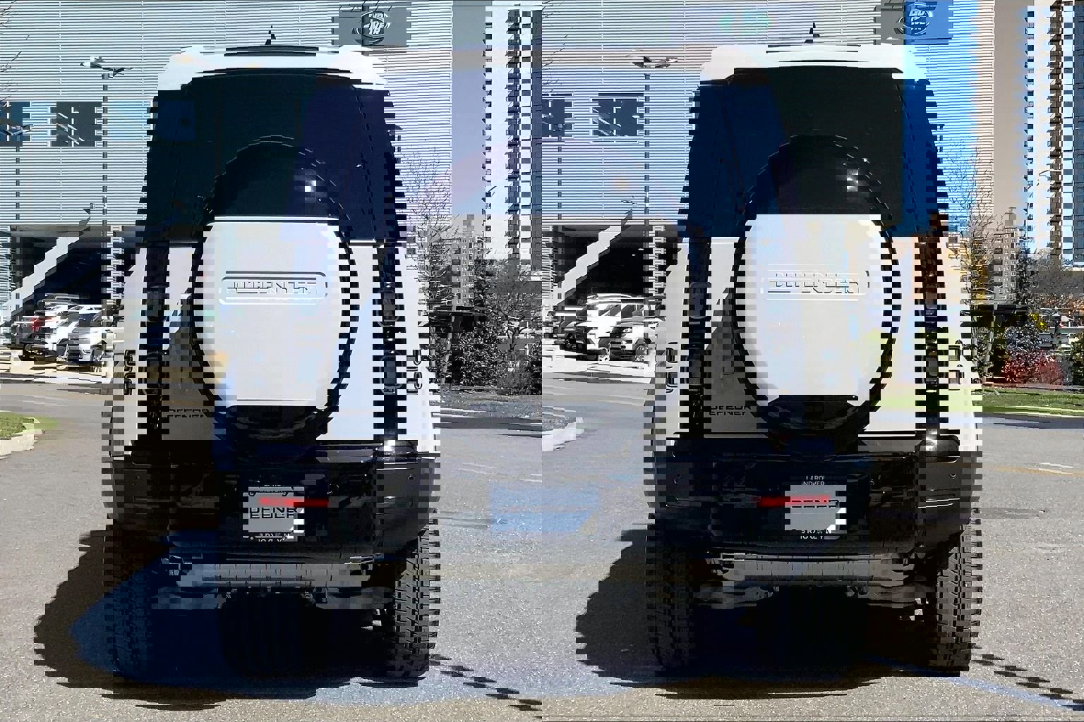 New 2026 Land Rover Defender 110 S image 4