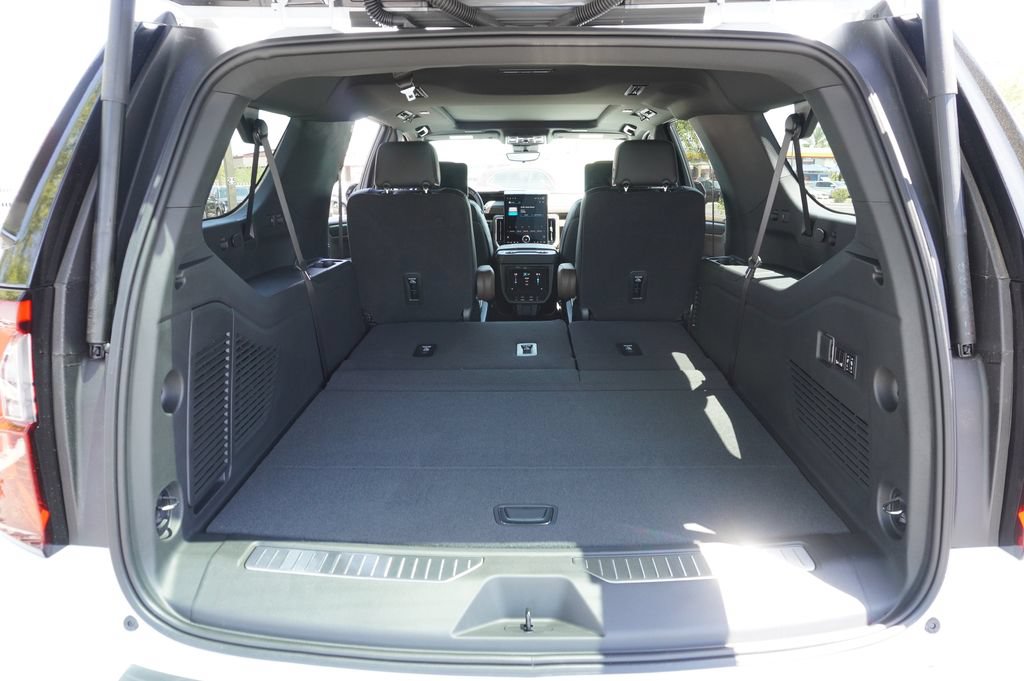 New 2026 GMC Yukon XL Denali Ultimate AWD/4WD image 8