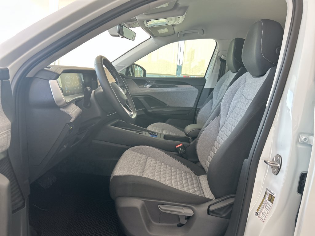 Certified 2026 Volkswagen Tiguan S FWD image 9