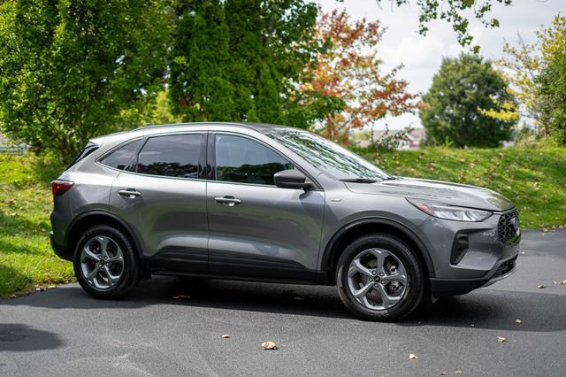 Used 2026 Ford Escape ST-Line AWD/4WD image 4