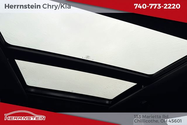 Used 2025 Ford Explorer ST-Line w/ Premium Package image 28