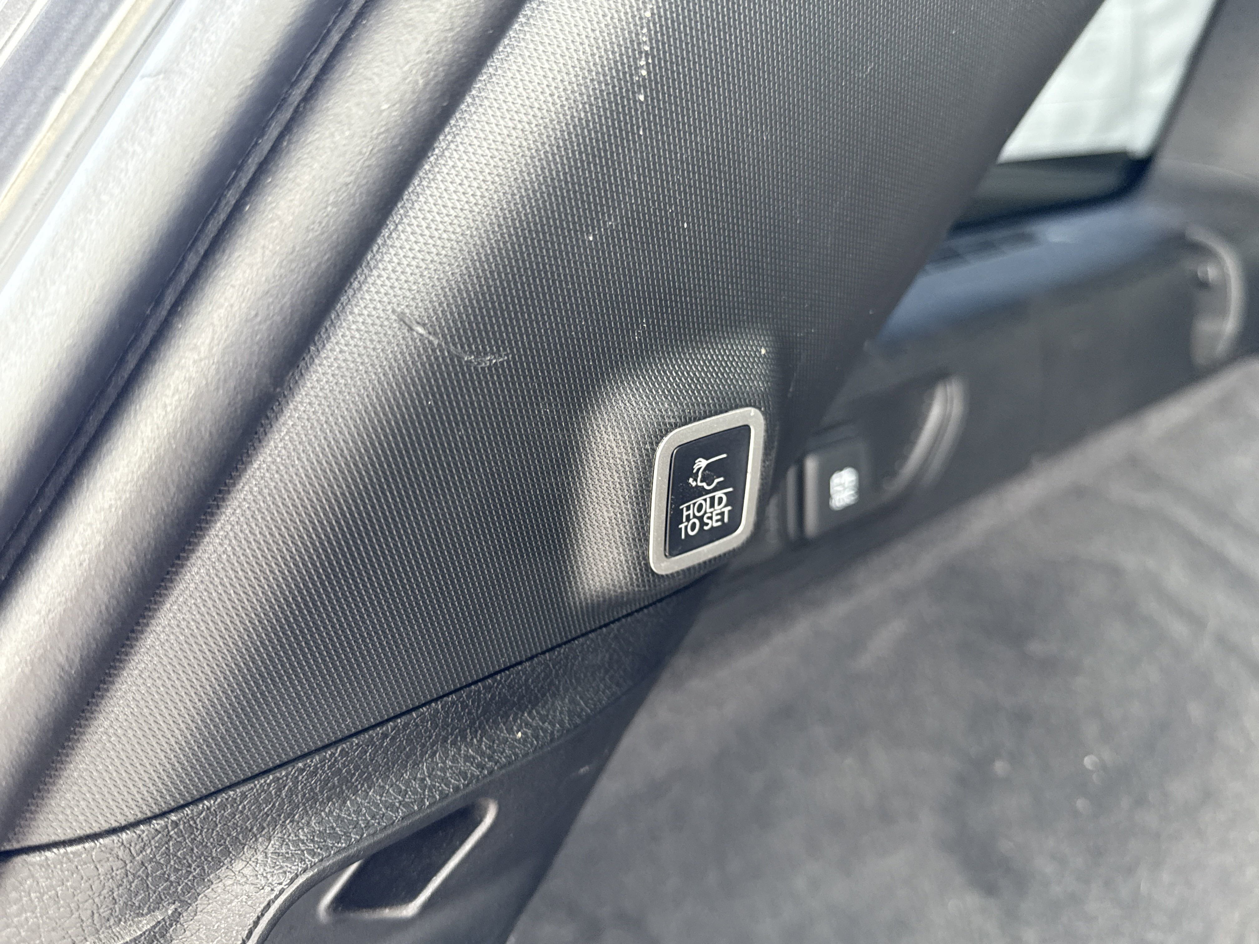 Used 2022 Jeep Grand Cherokee Overland image 38