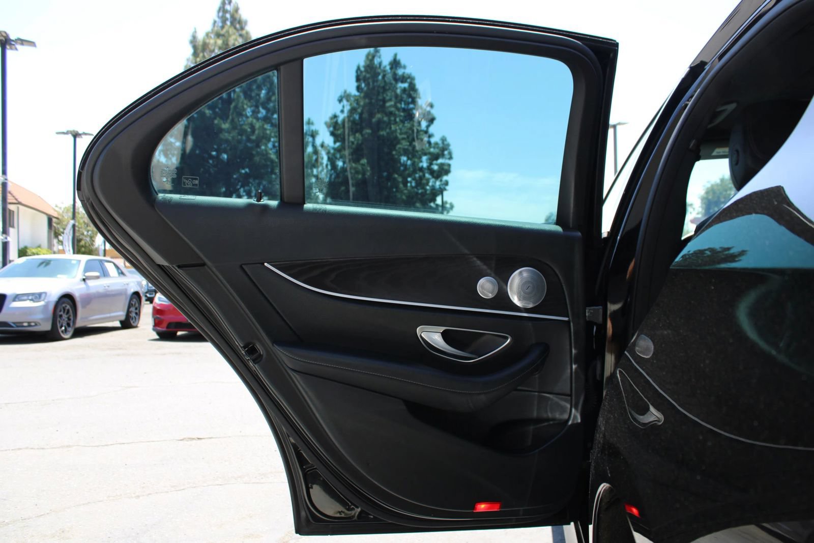 Used 2019 Mercedes-Benz E 300 image 12