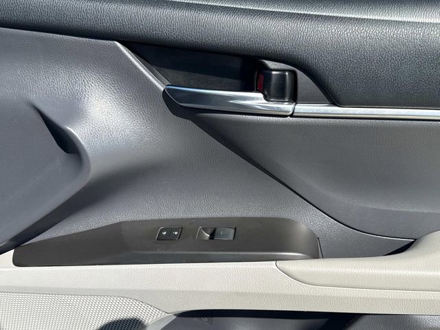 Used 2021 Toyota Camry SE FWD image 21