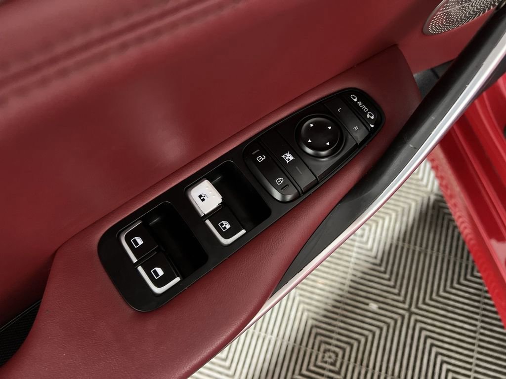 Used 2018 Kia Stinger GT2 image 15