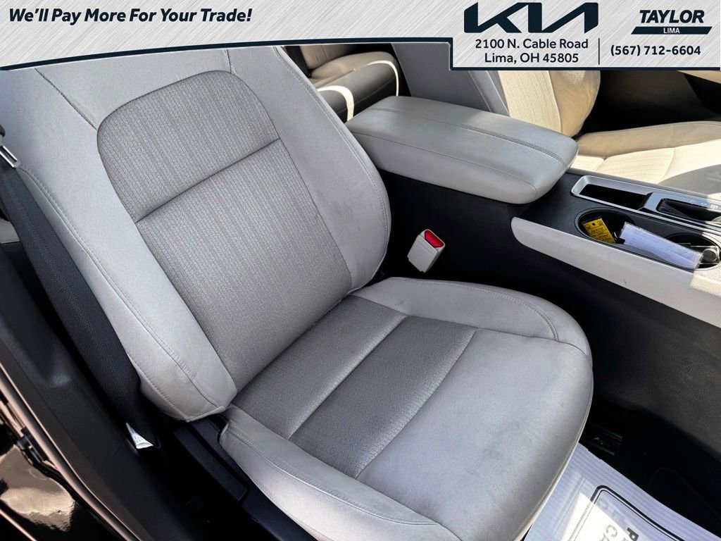 Used 2025 Nissan Altima 2.5 SV FWD image 11
