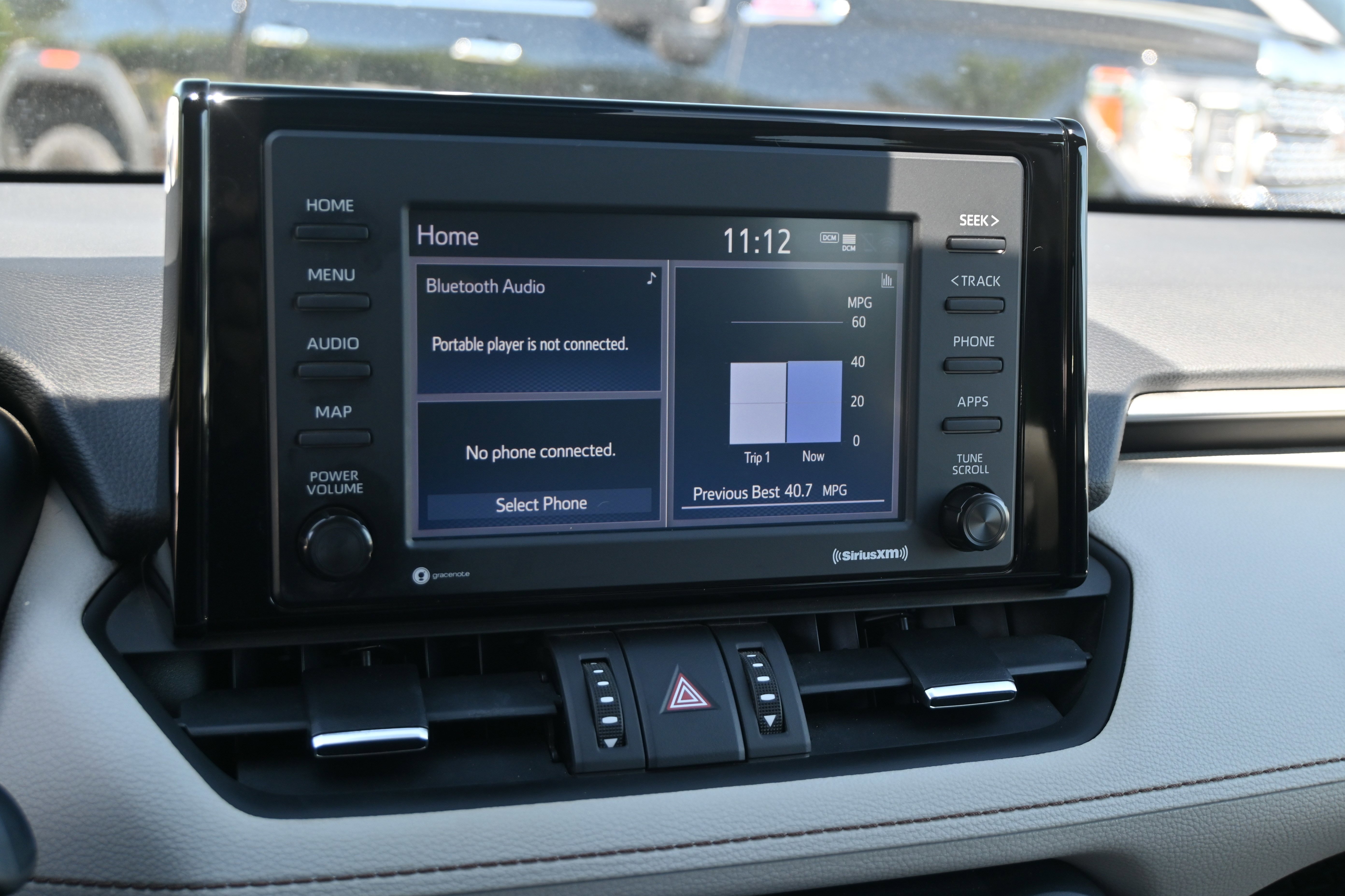 Used 2022 Toyota RAV4 XLE Premium image 32