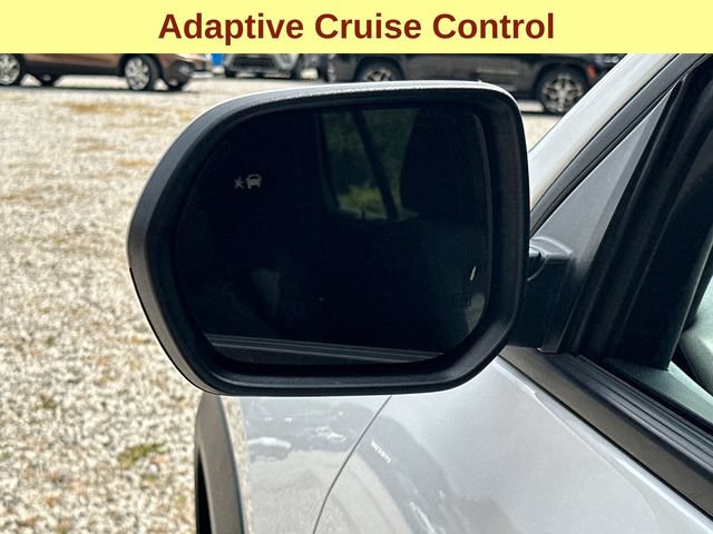 Used 2025 Chevrolet Equinox LT AWD/4WD image 7