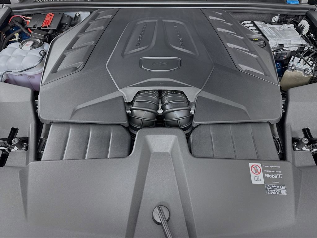 New 2026 Porsche Cayenne GTS image 36