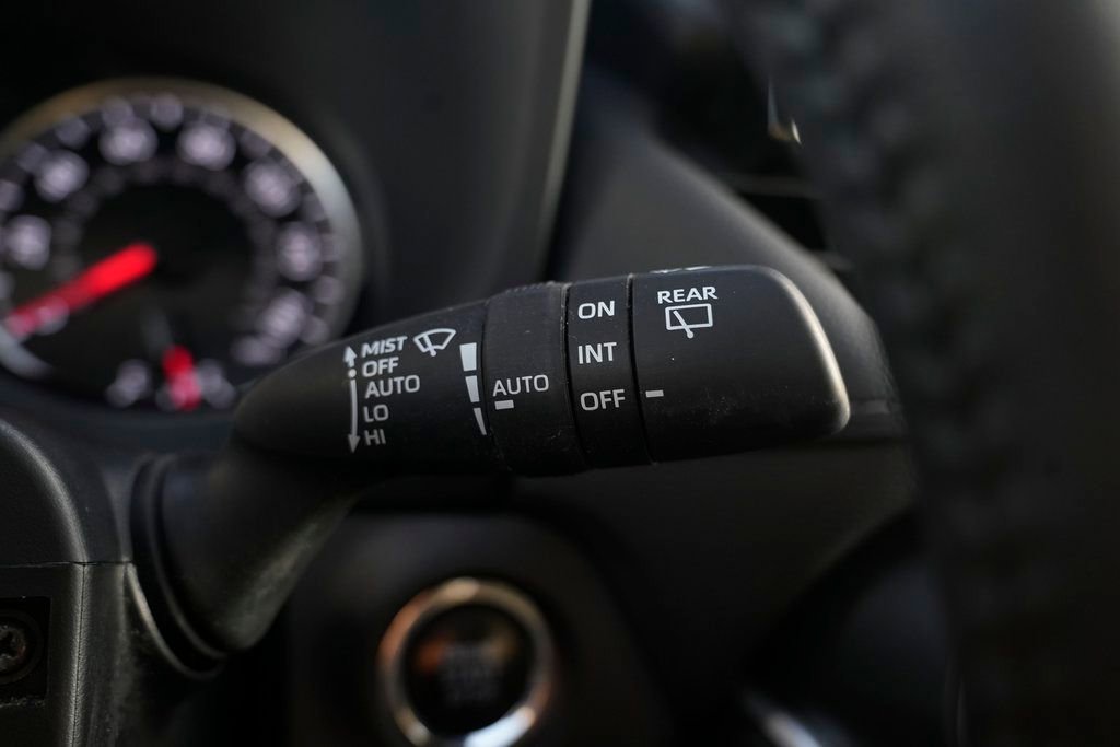 Used 2022 Toyota RAV4 XLE Premium image 48