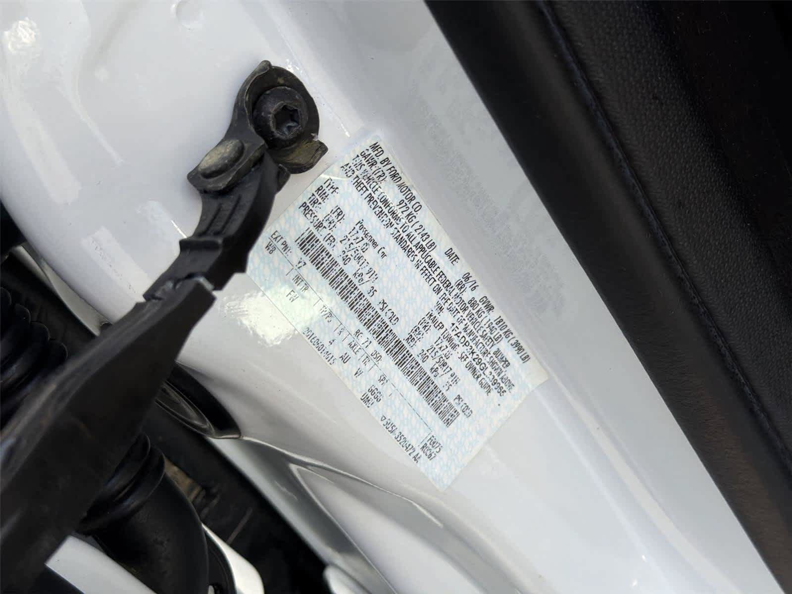 Used 2016 Ford Focus SE w/ Equipment Group 201A FWD image 22