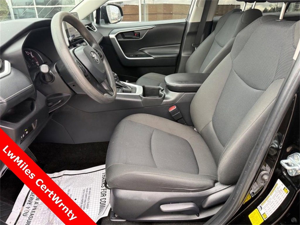Used 2025 Toyota RAV4 LE image 16
