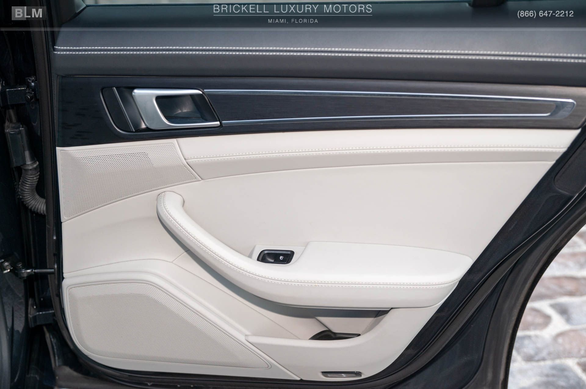 Used 2022 Porsche Panamera GTS image 19