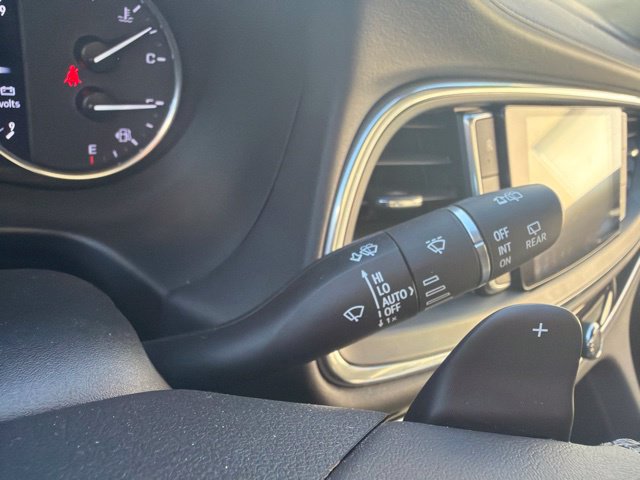Used 2022 Buick Enclave Avenir w/ Avenir Technology Package FWD image 25