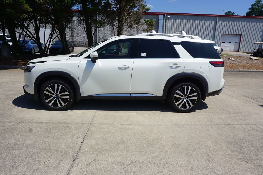 Used 2023 Nissan Pathfinder Platinum FWD image 20