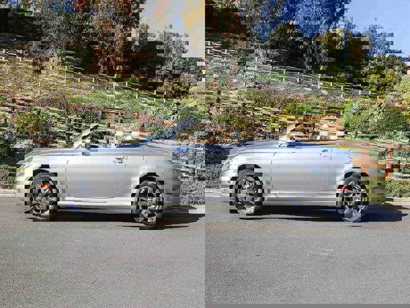 Used 2003 Lexus SC 430 Convertible image 3