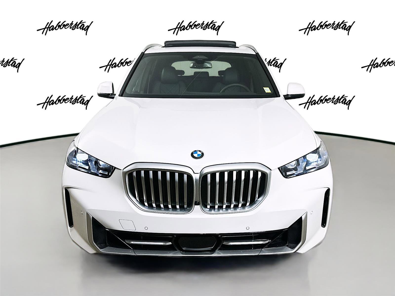 New 2026 BMW X5 xDrive40i w/ Parking Assistance Package image 2