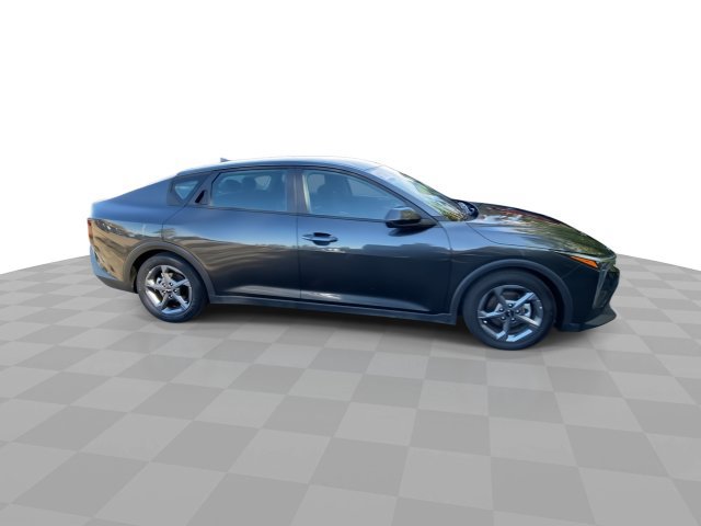 Used 2025 Kia K4 FWD image 3