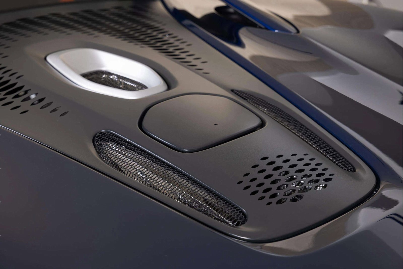 New 2026 McLaren Artura image 9