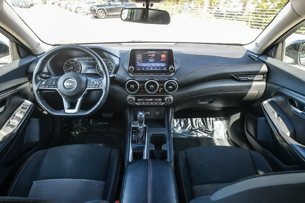 Used 2022 Nissan Sentra SR w/ Lighting Package FWD image 15