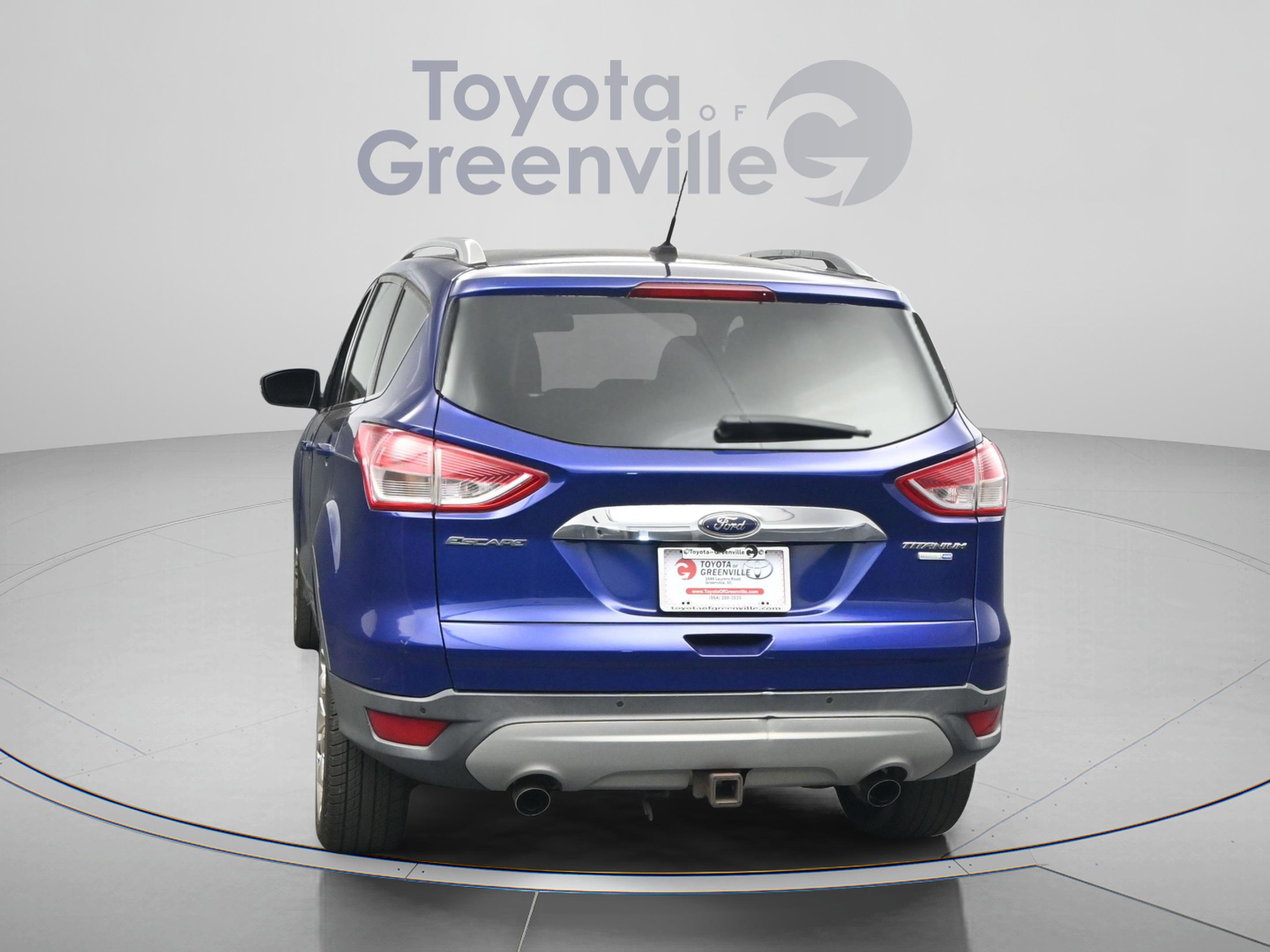 Used 2016 Ford Escape Titanium w/ Equipment Group 301A AWD/4WD image 10